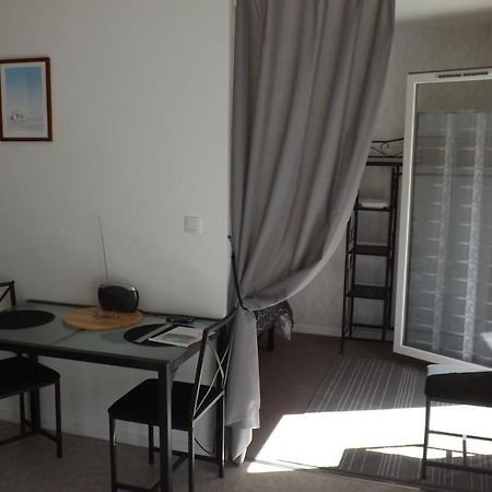 Appartement T2 ,Parking Prive,Terrasse, 10 Mns A Pieds De La Cite Corsaire Et Ses Plages Saint-Malo Exteriör bild
