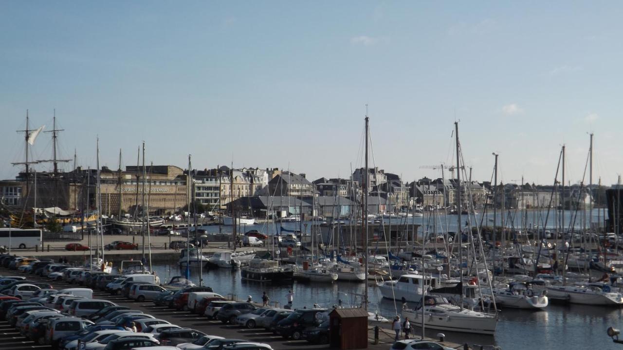 Appartement T2 ,Parking Prive,Terrasse, 10 Mns A Pieds De La Cite Corsaire Et Ses Plages Saint-Malo Exteriör bild