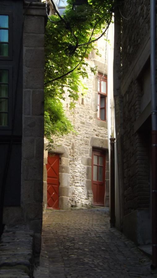 Appartement T2 ,Parking Prive,Terrasse, 10 Mns A Pieds De La Cite Corsaire Et Ses Plages Saint-Malo Exteriör bild