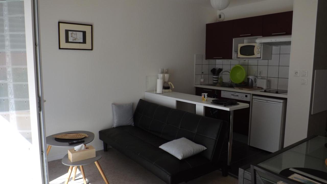 Appartement T2 ,Parking Prive,Terrasse, 10 Mns A Pieds De La Cite Corsaire Et Ses Plages Saint-Malo Exteriör bild
